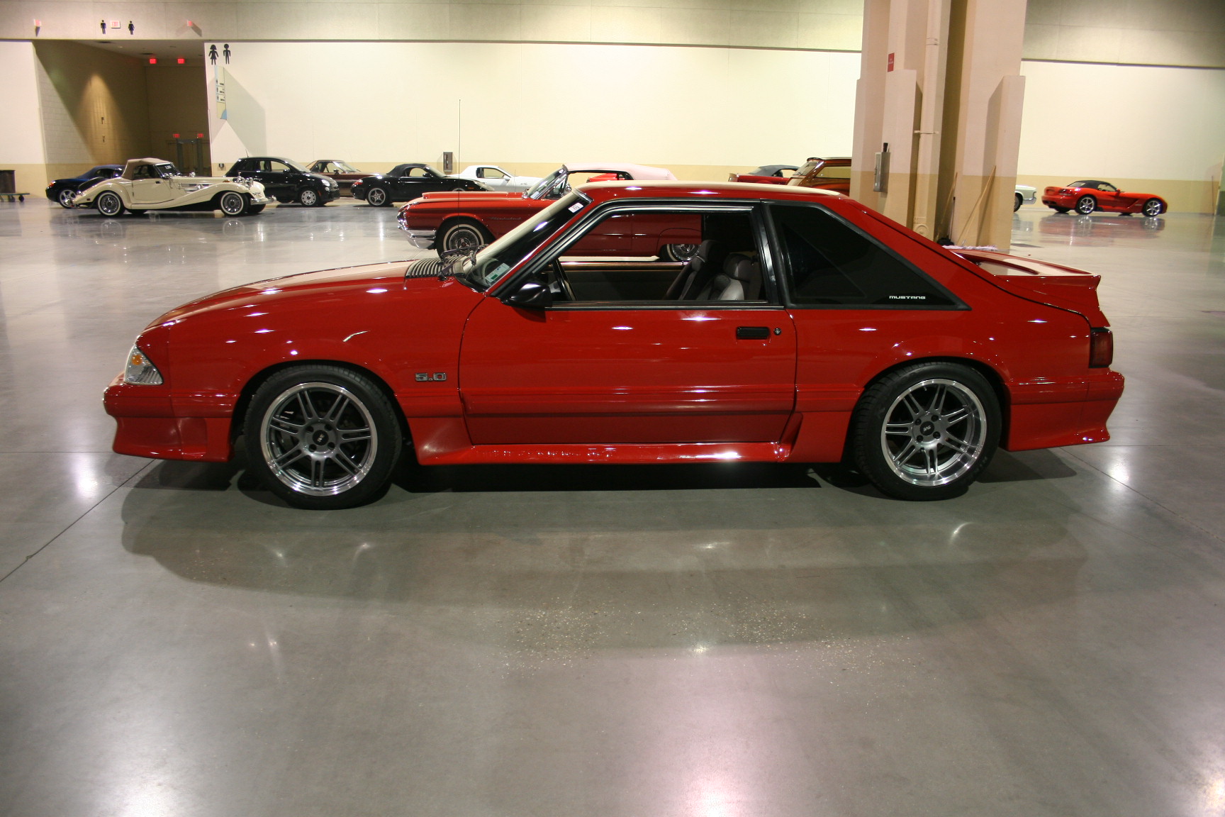 2nd Image of a 1991 FORD MUSTANG GT