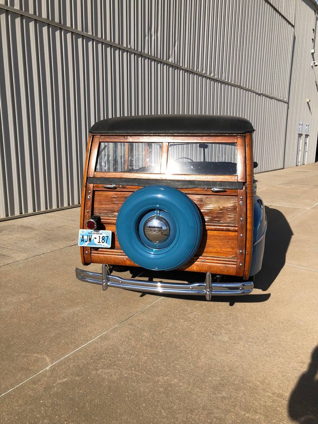 4th Image of a 1947 FORD SUPER DELUXE WOODY