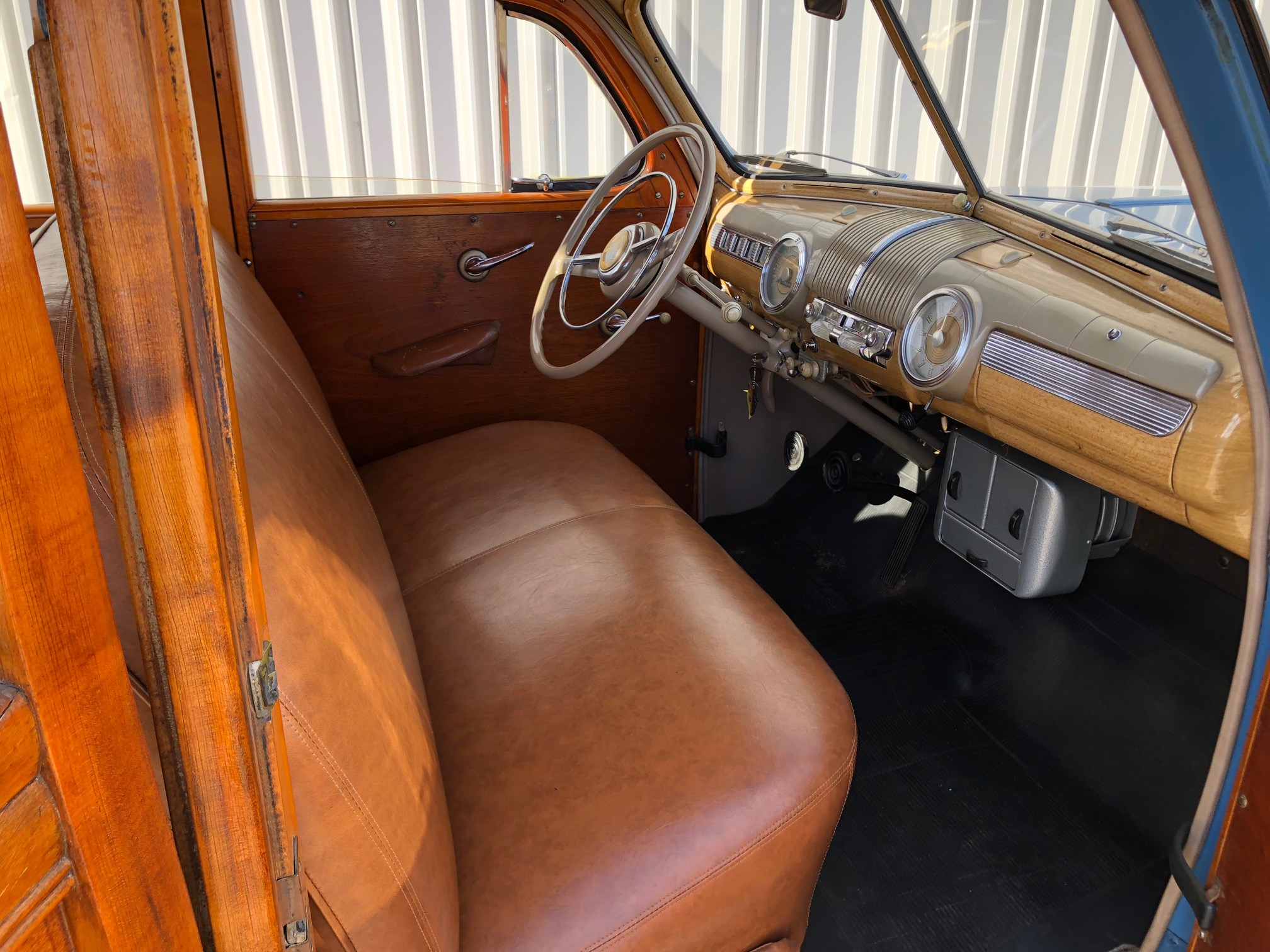 5th Image of a 1947 FORD SUPER DELUXE WOODY