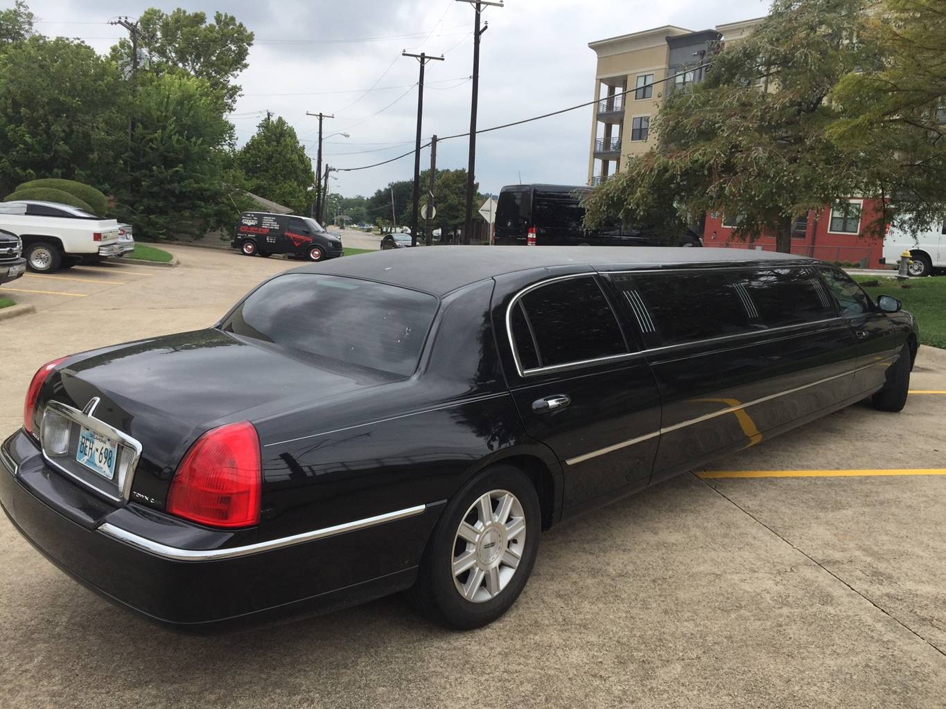 4th Image of a 2007 LINCOLN TOWN CAR EXECUTIVE