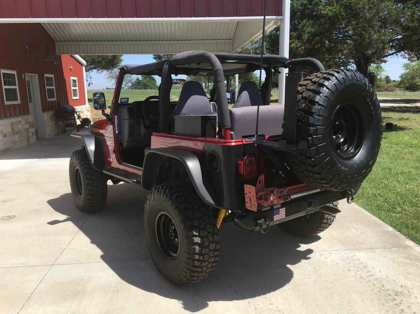 2nd Image of a 1998 JEEP WRANGLER SPORT