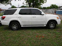 Image 2 of 12 of a 2007 TOYOTA SEQUOIA