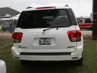 Image 5 of 12 of a 2007 TOYOTA SEQUOIA