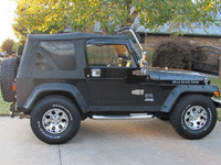 Image 5 of 10 of a 2005 JEEP WRANGLER RUBICON