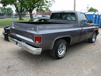 Image 3 of 8 of a 1986 CHEVROLET C10