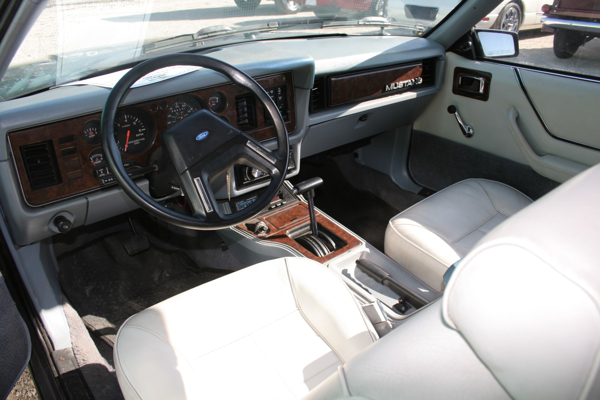 5th Image of a 1984 FORD MUSTANG LX