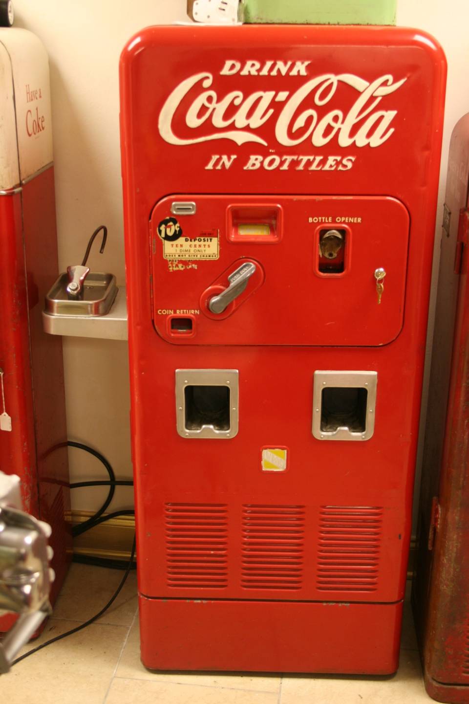 0th Image of a N/A COCA COLA BOTTLE VENDING MACHINE