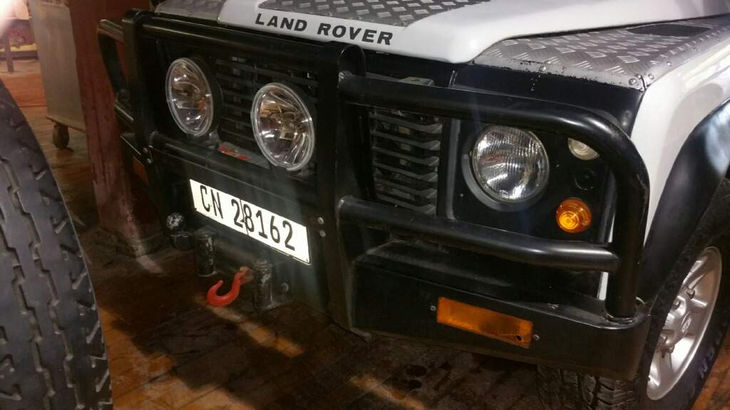 2nd Image of a 1990 LAND ROVER 110 DEFENDER
