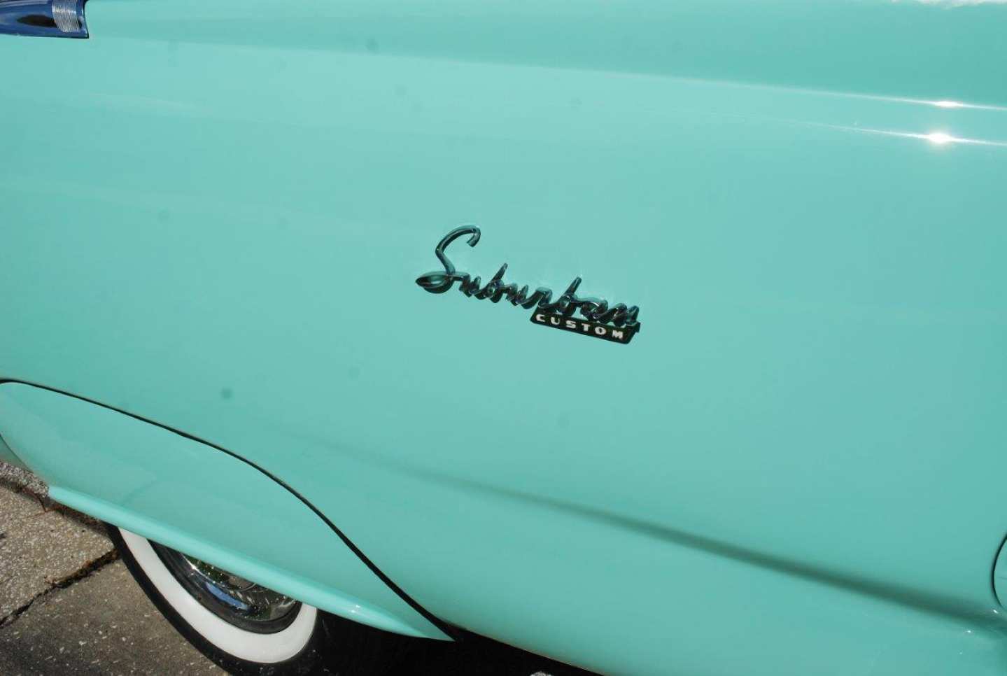 5th Image of a 1956 PLYMOUTH SUBURAN