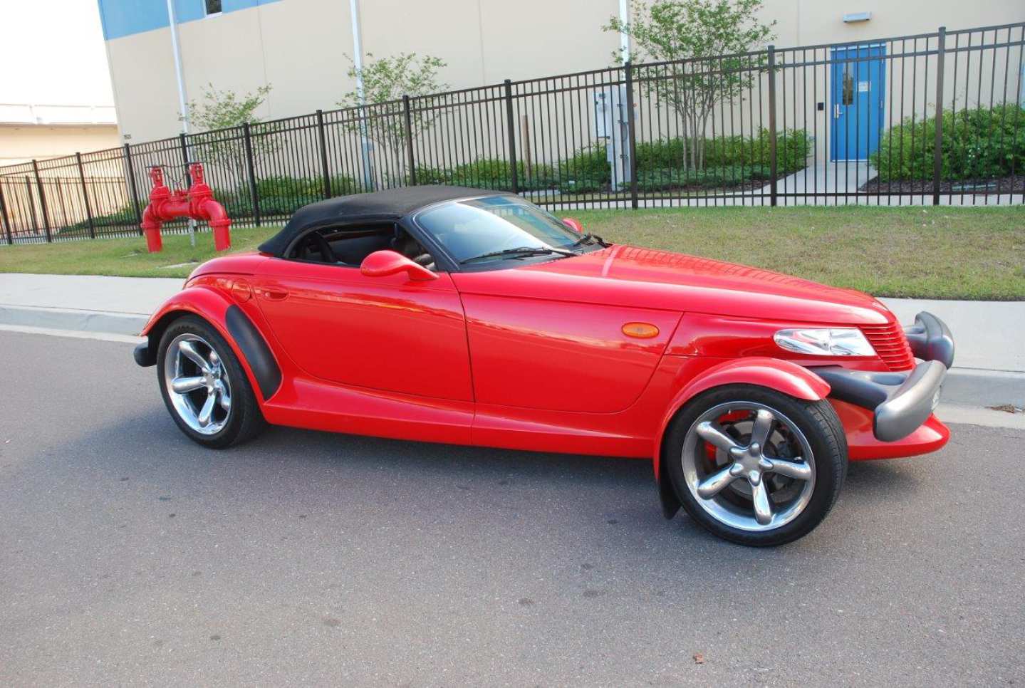 5th Image of a 1999 PLYMOUTH PROWLER
