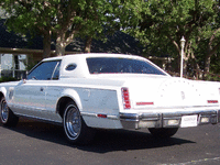 Image 5 of 11 of a 1977 LINCOLN CONTINENTAL MARK V