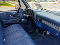 Image 4 of 6 of a 1982 CHEVROLET C-10