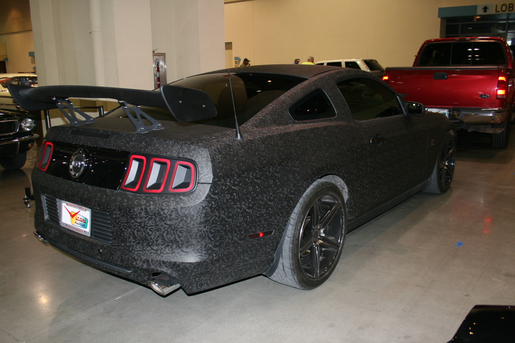 7th Image of a 2014 FORD MUSTANG GT
