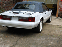 Image 3 of 5 of a 1992 FORD MUSTANG LX