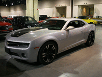 Image 2 of 9 of a 2011 CHEVROLET CAMARO 1LT