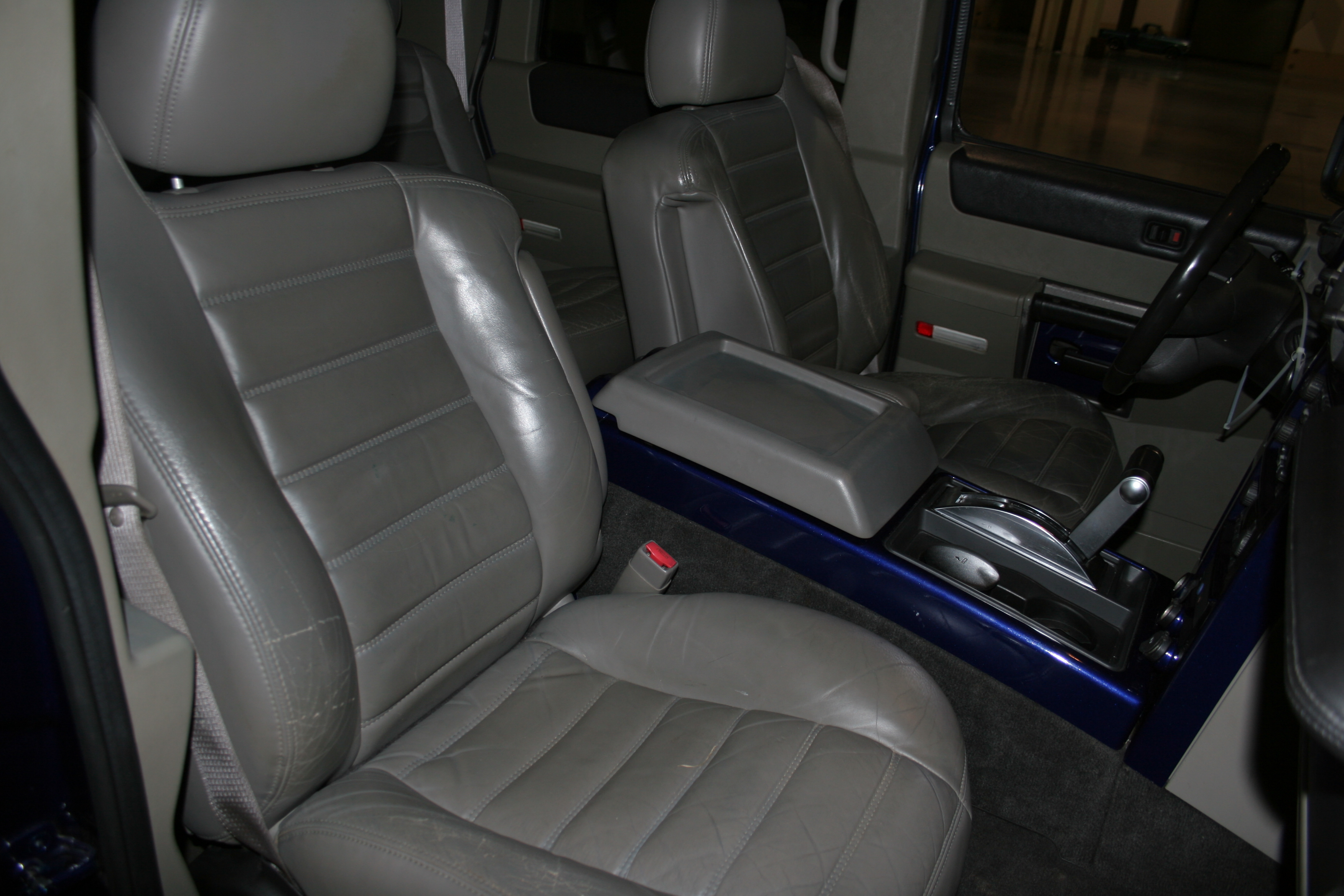 6th Image of a 2003 HUMMER H2 3/4 TON
