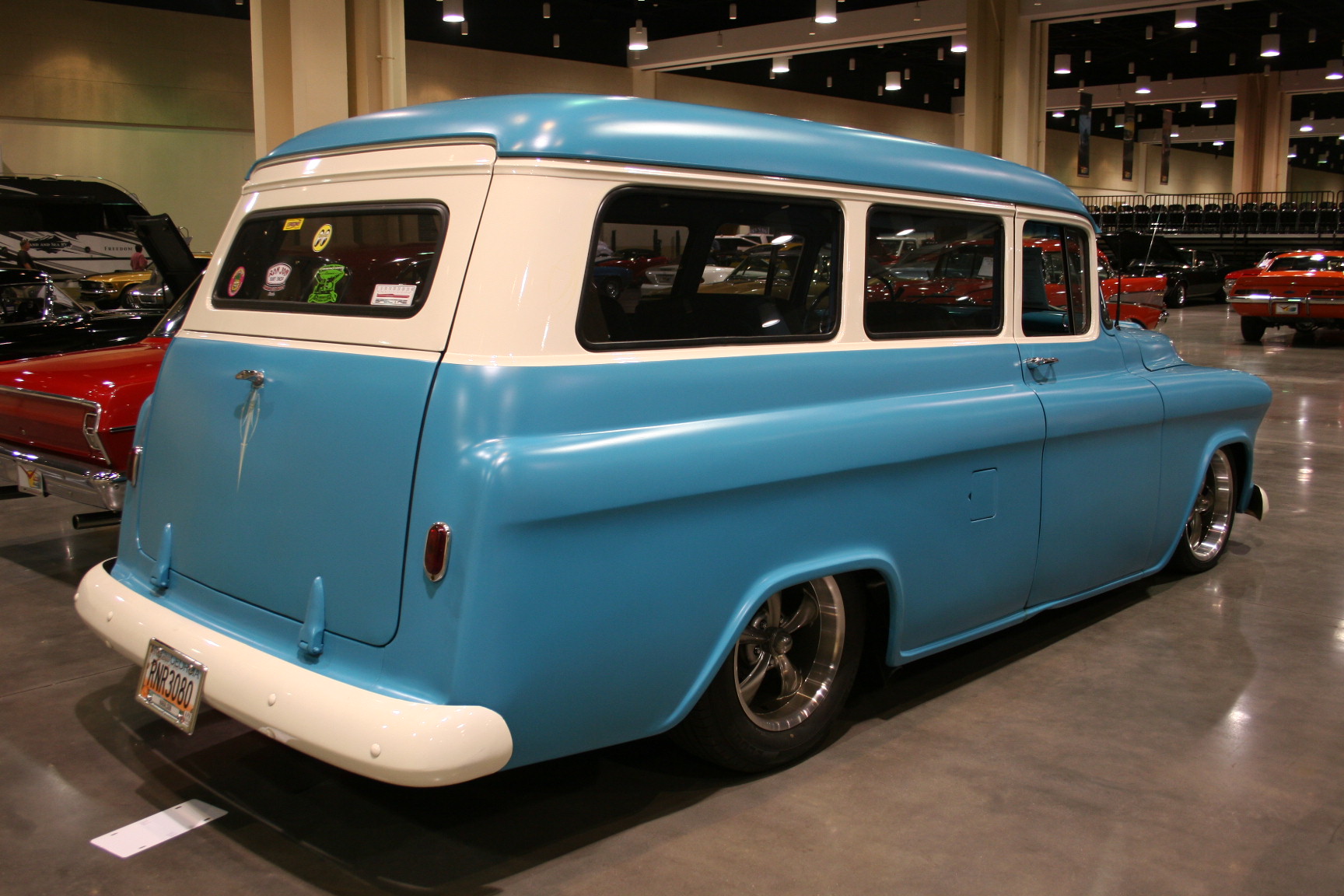 7th Image of a 1957 CHEVROLET SUBURBAN