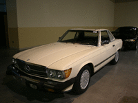 Image 2 of 9 of a 1987 MERCEDES-BENZ 560 560SL