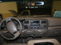Image 4 of 9 of a 2001 FORD F-250 SUPER DUTY LARIAT