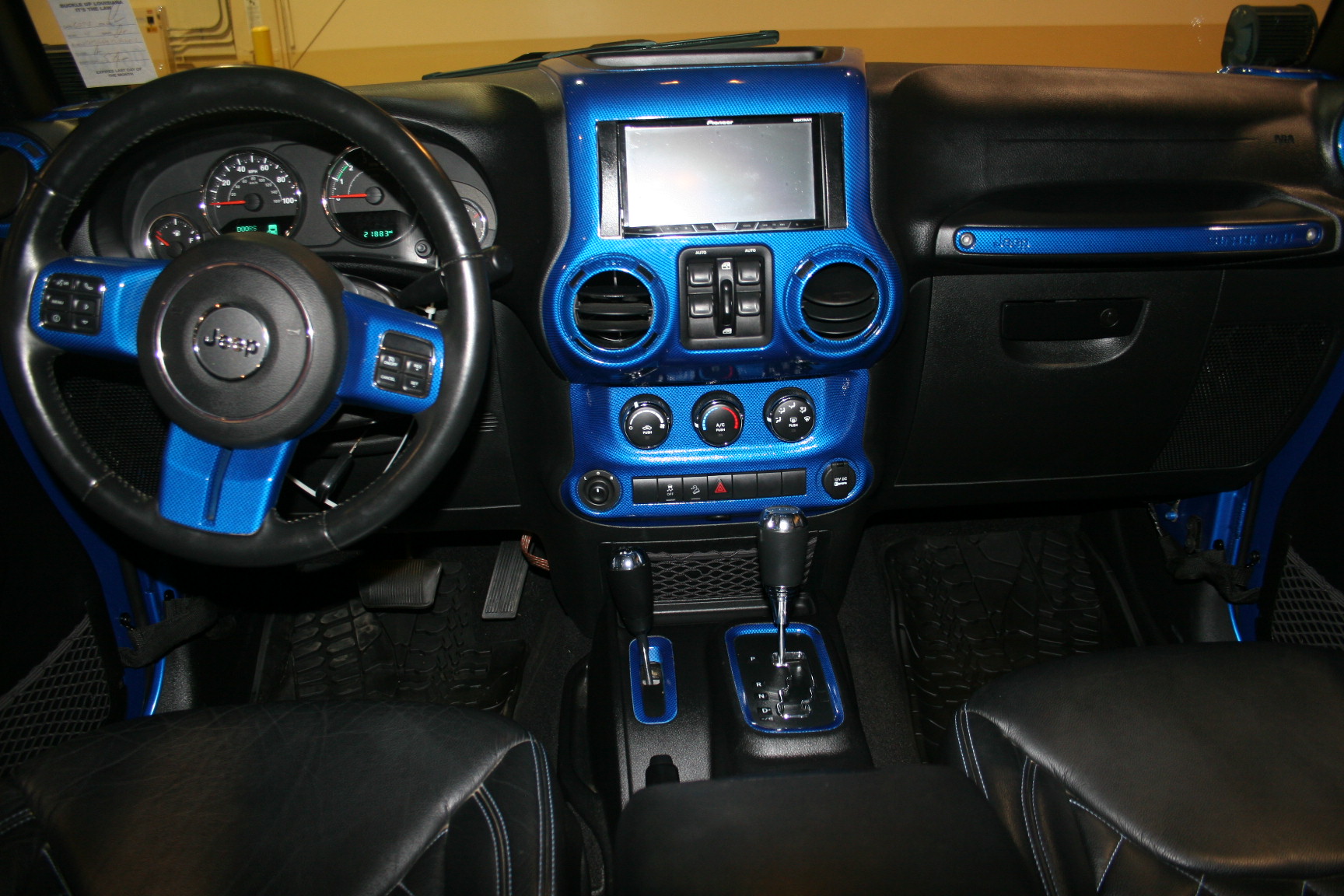 3rd Image of a 2015 JEEP WRANGLER UNLIMITED 24 SPORT