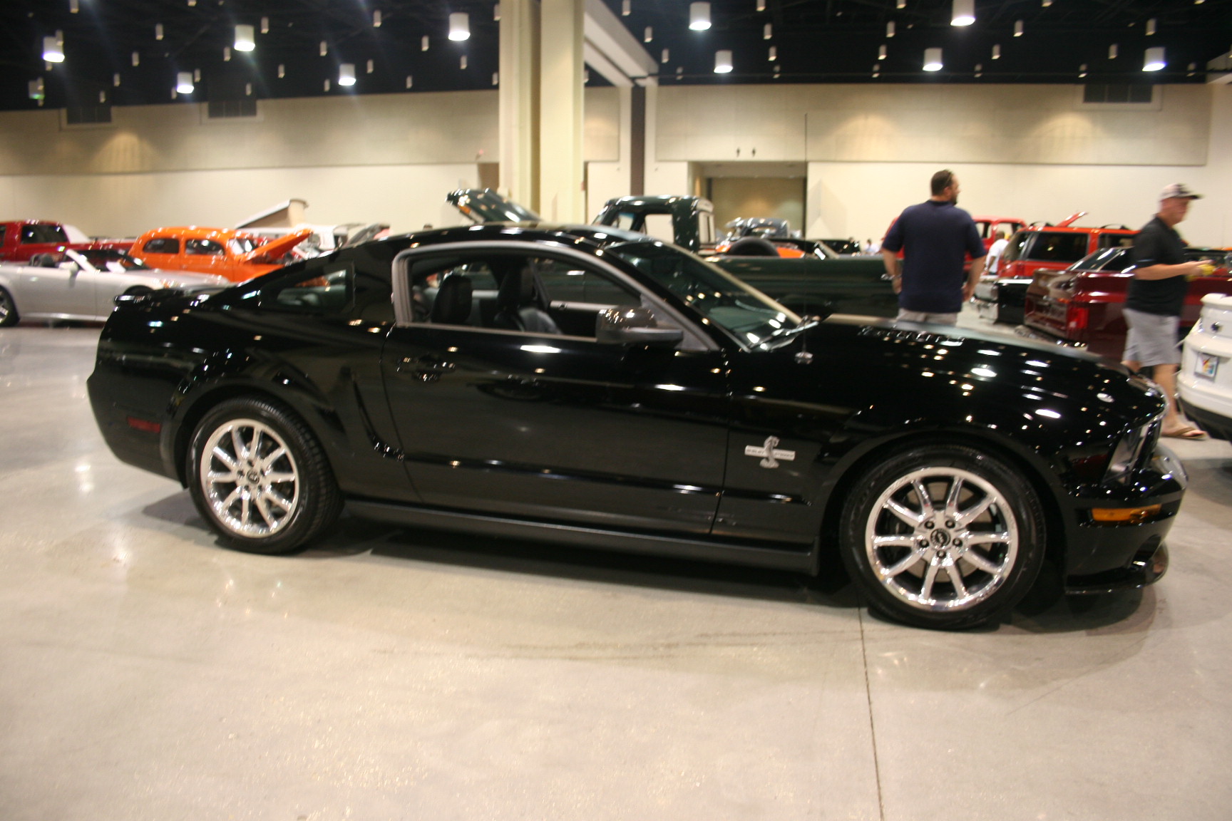 2nd Image of a 2009 FORD MUSTANG SHELBY GT500KR