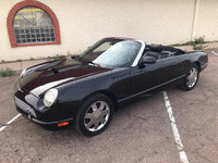 Image 3 of 5 of a 2002 FORD THUNDERBIRD DELUXE