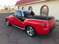 Image 5 of 8 of a 2003 CHEVROLET SSR LS