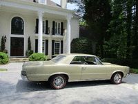 Image 4 of 27 of a 1965 PONTIAC GTO