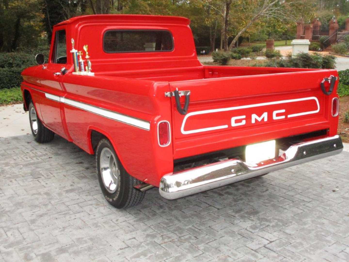 3rd Image of a 1965 GMC TRUCK C10