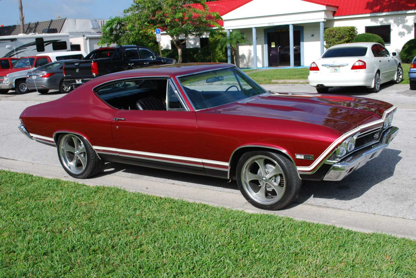 2nd Image of a 1968 CHEVROLET CHEVELLE
