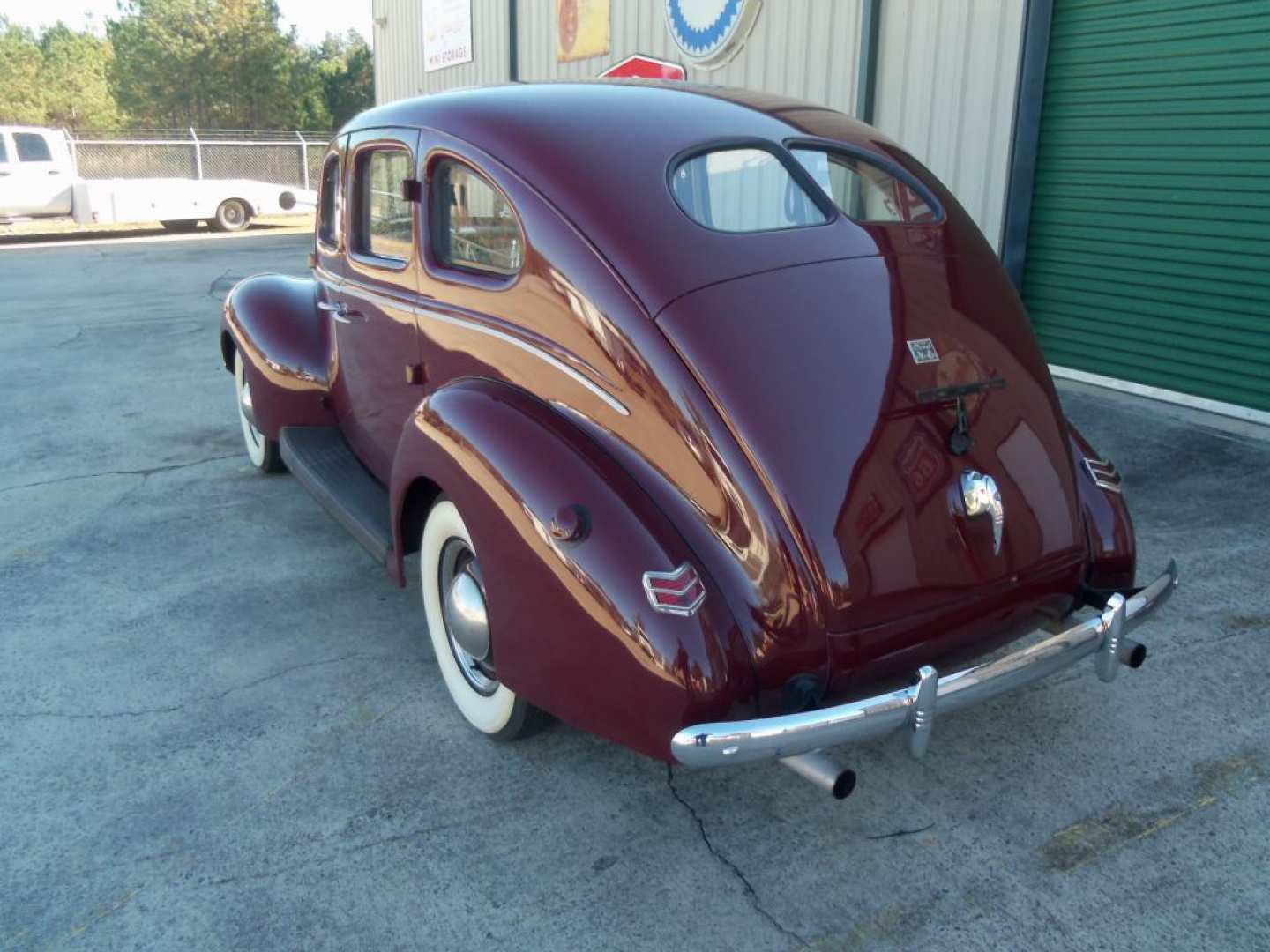 1st Image of a 1940 FORD DELUXE