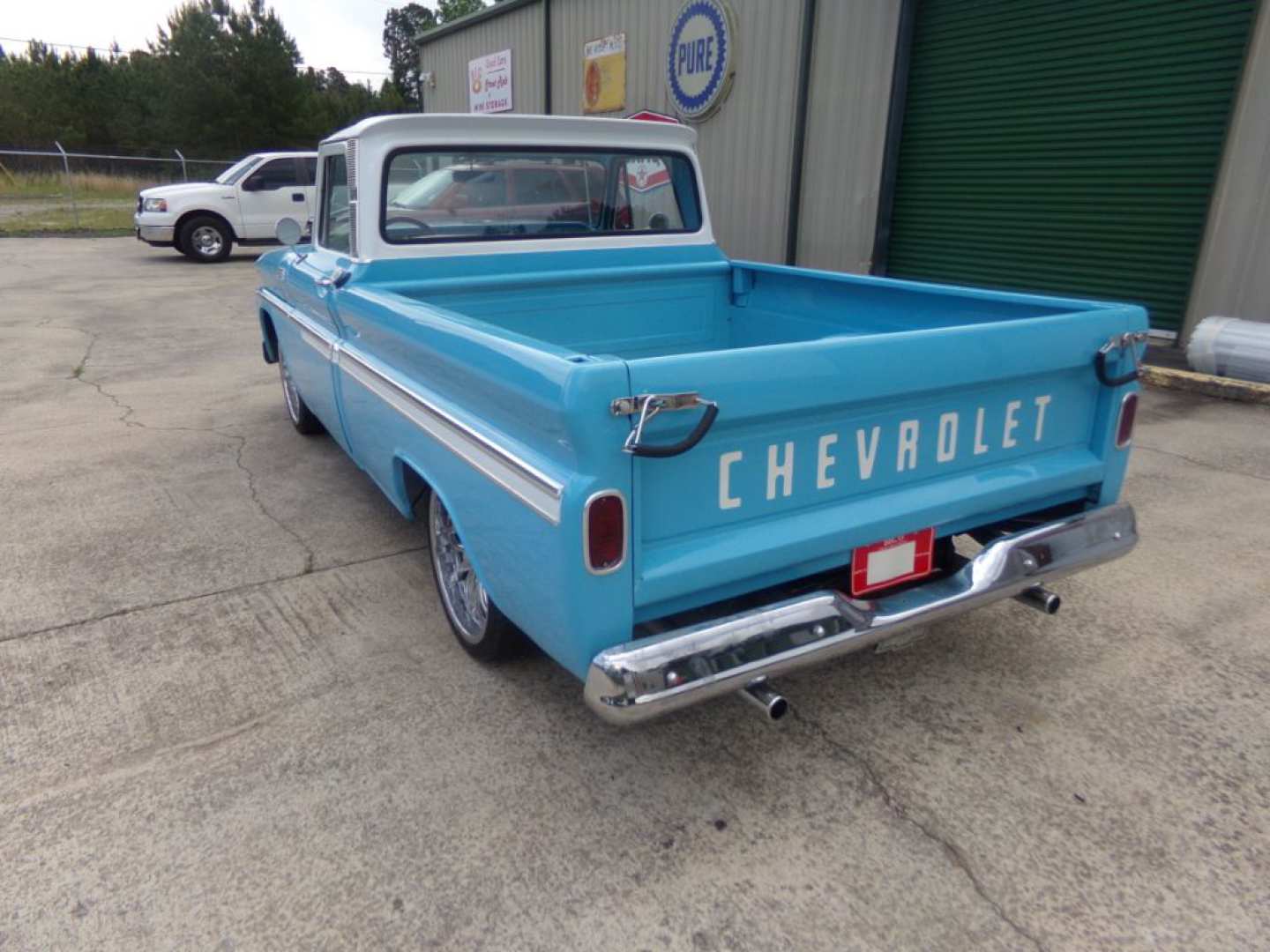 3rd Image of a 1965 CHEVROLET C-10