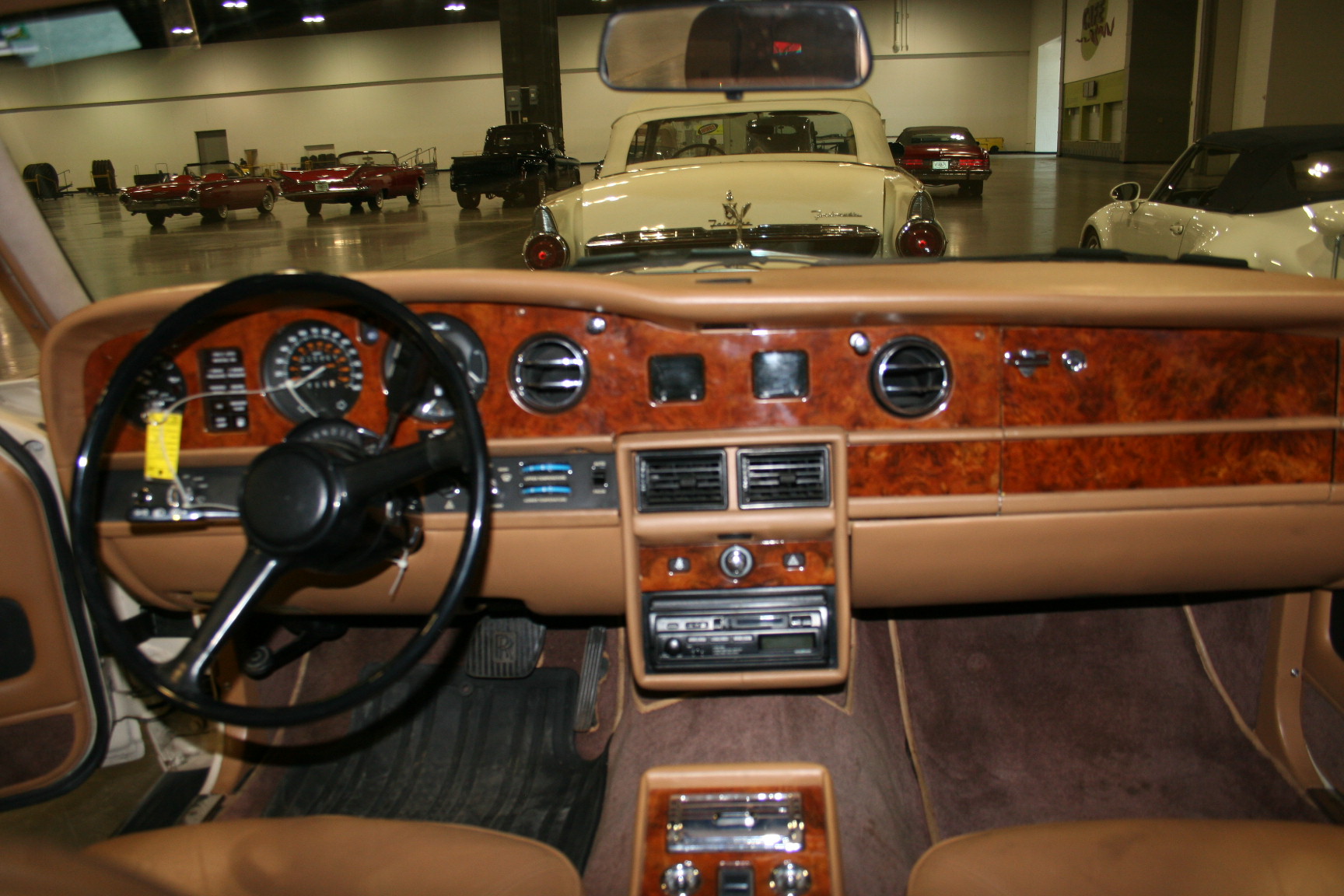 5th Image of a 1985 ROLLS ROYCE SILVER SPUR