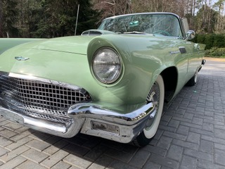 3rd Image of a 1957 FORD THUNDERBIRD