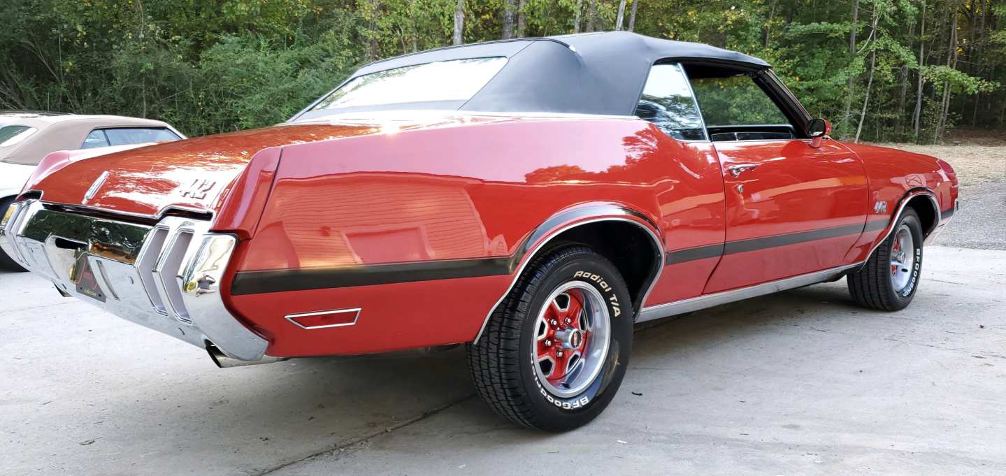 3rd Image of a 1970 OLDSMOBILE CUTLASS