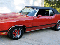 Image 3 of 18 of a 1970 OLDSMOBILE CUTLASS