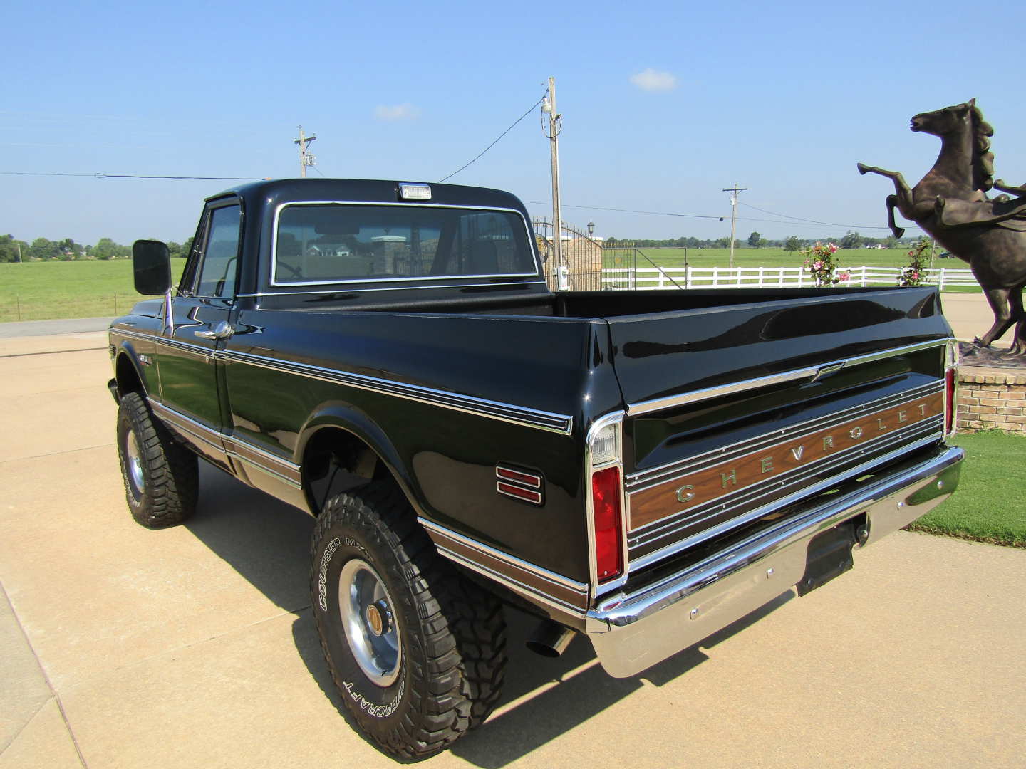 6th Image of a 1972 CHEVROLET CHEYENNE SUPER