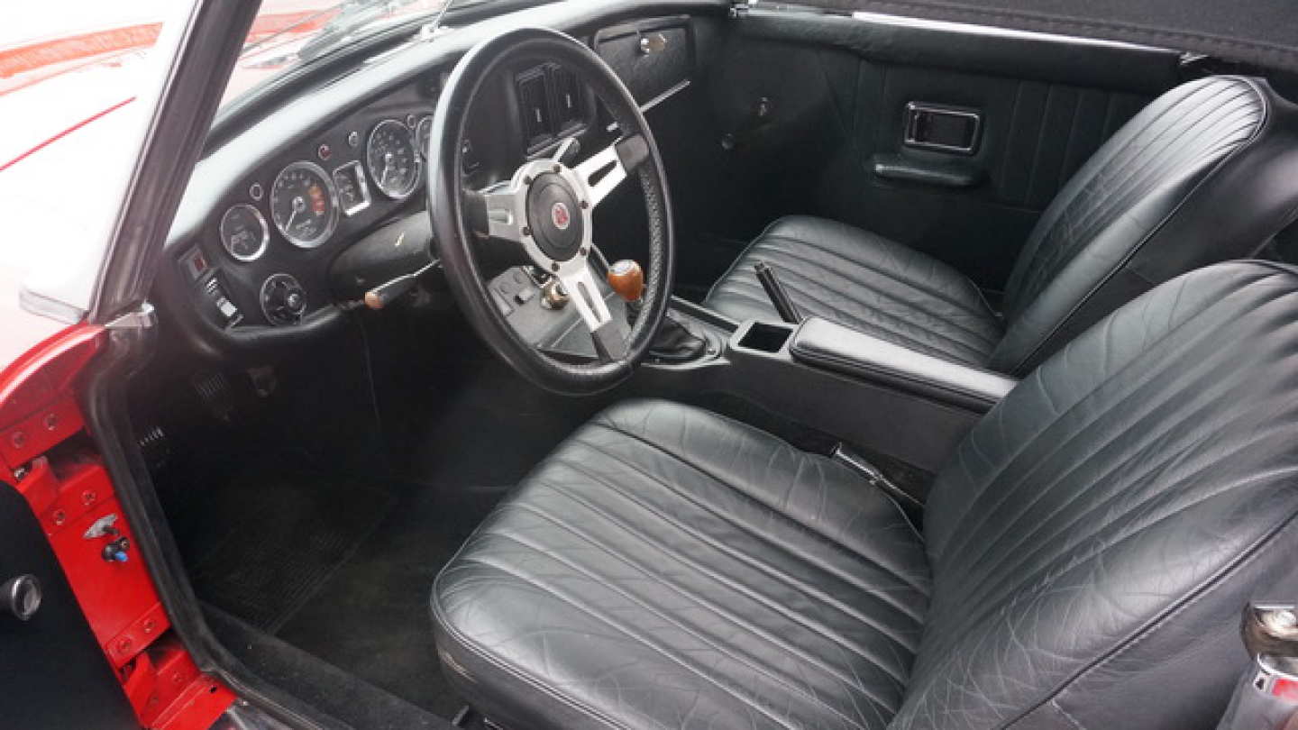 11th Image of a 1976 MGB ROADSTER