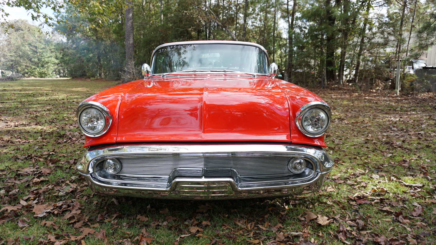 3rd Image of a 1957 OLDSMOBILE 88