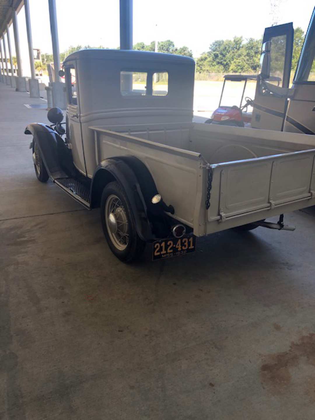 2nd Image of a 1932 FORD PICKUP