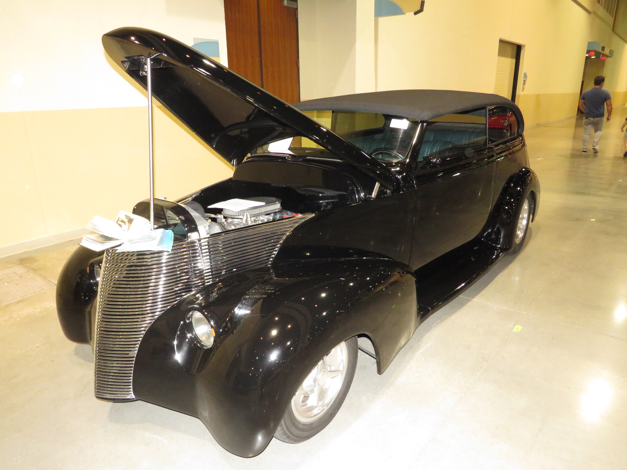 2nd Image of a 1939 CHEVROLET CUSTOM 