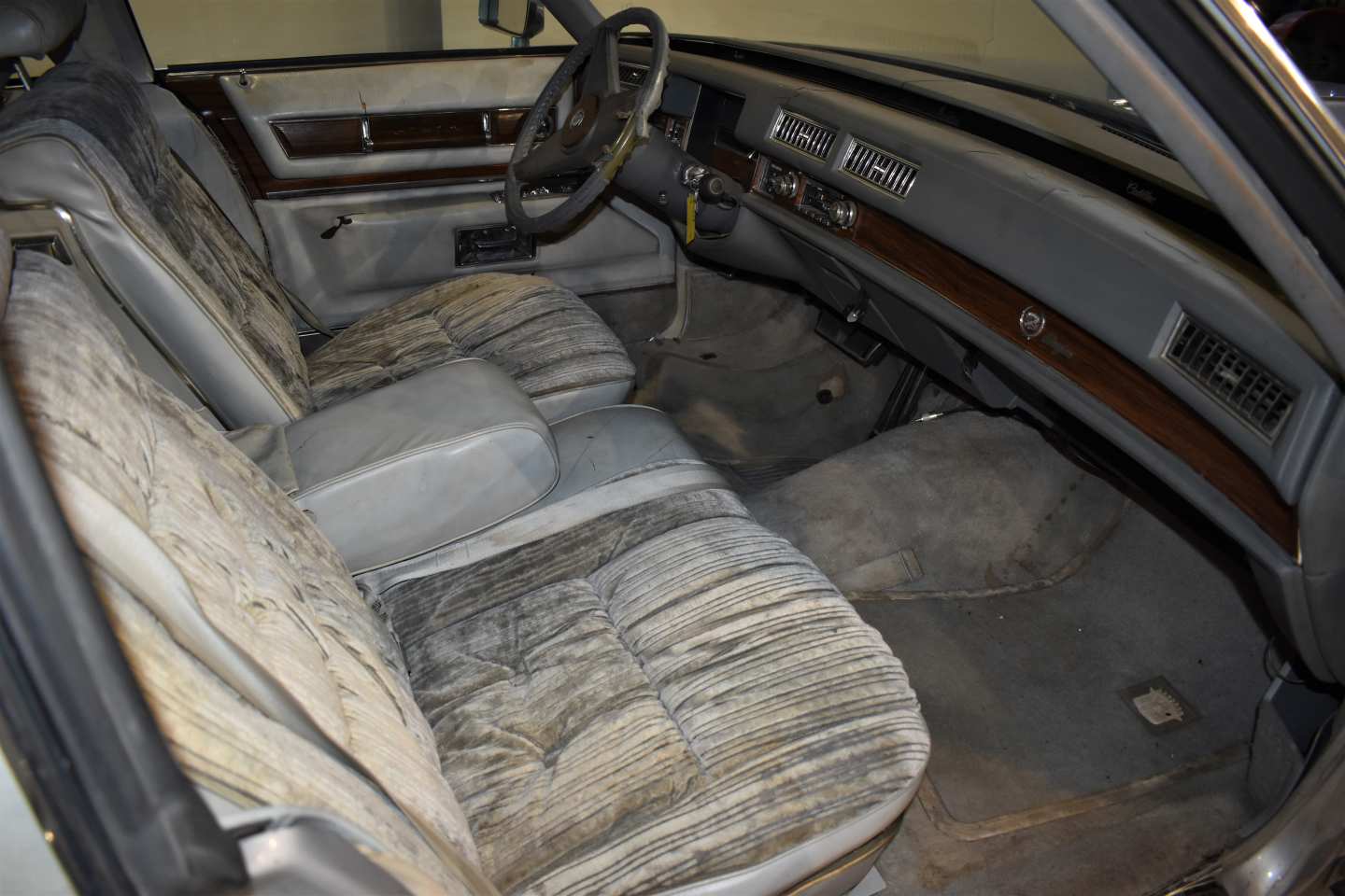 14th Image of a 1976 CADILLAC BROUGHAM