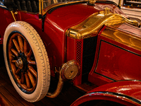 Image 8 of 35 of a 1912 RENAULT TYPE CB COUPE DE VILLE