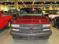 Image 1 of 14 of a 1998 CHEVROLET TAHOE