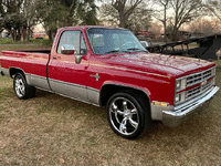 Image 1 of 11 of a 1987 CHEVROLET R10