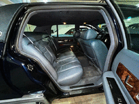 Image 15 of 17 of a 1994 CADILLAC FLEETWOOD BROUGHAM