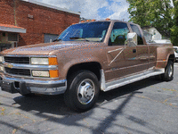 Image 1 of 17 of a 1995 CHEVROLET C3500