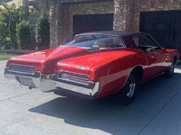 Image 4 of 37 of a 1971 BUICK RIVIERA