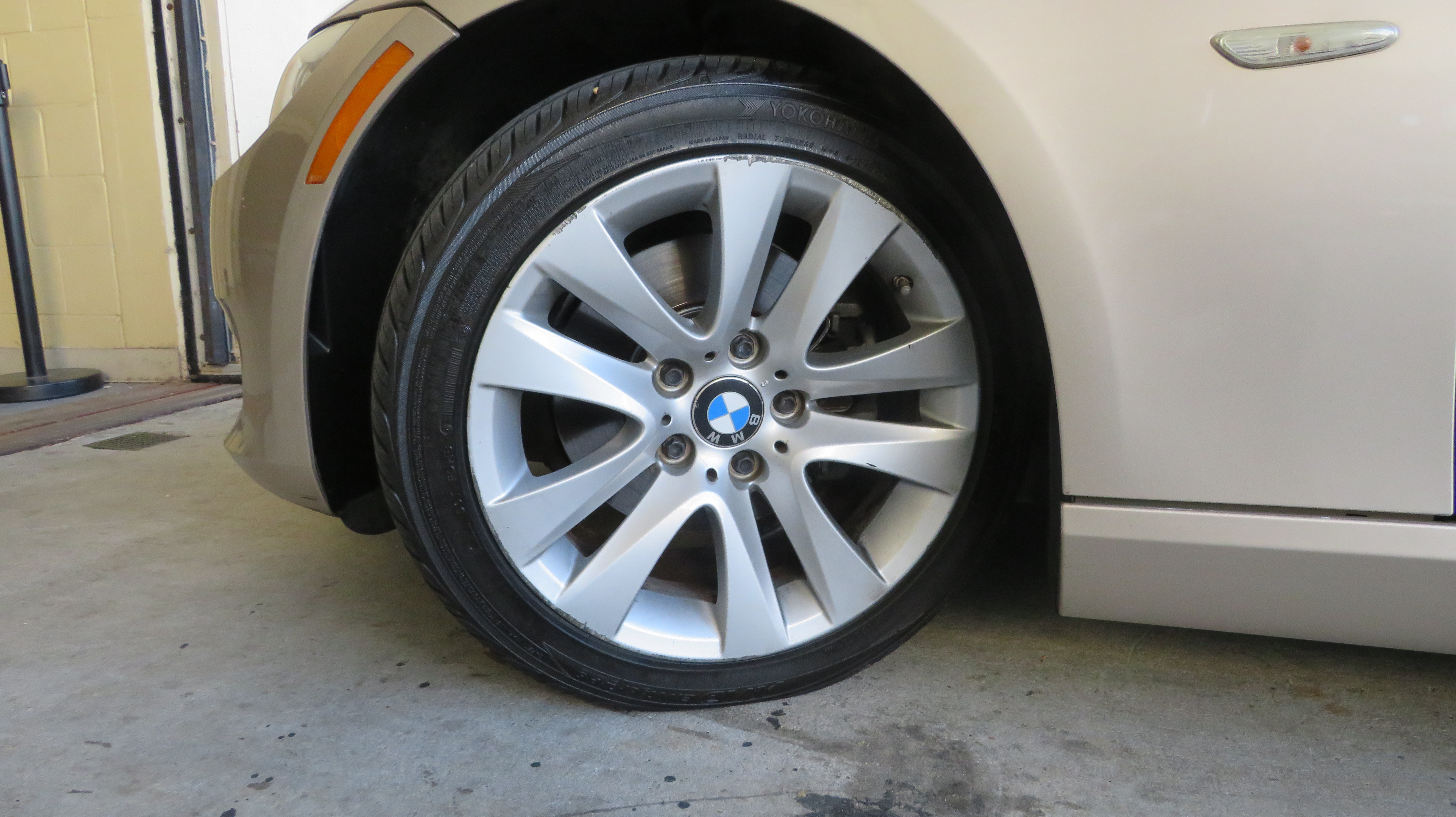 10th Image of a 2012 BMW 328I