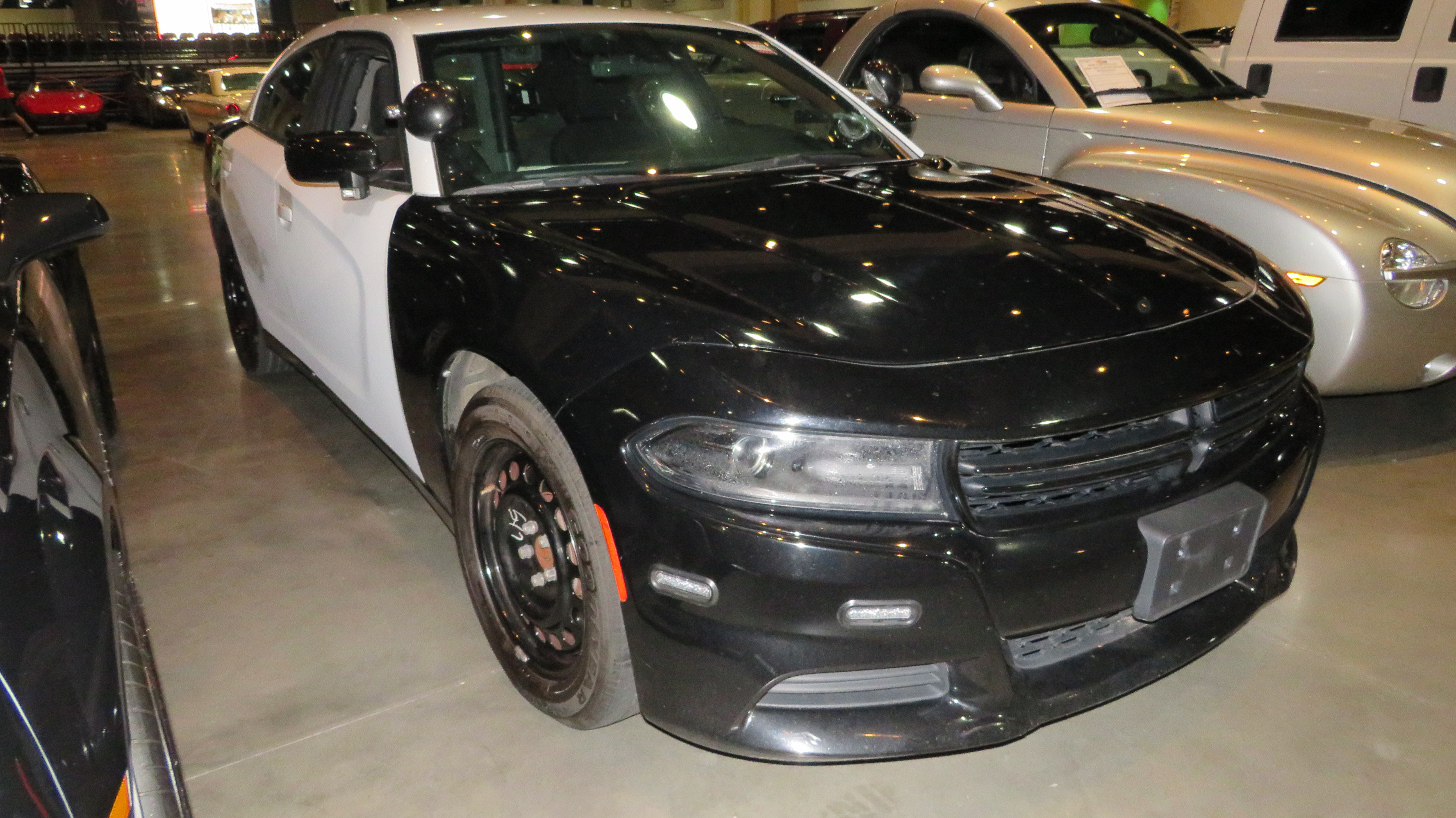 1st Image of a 2018 DODGE CHARGER POLICE